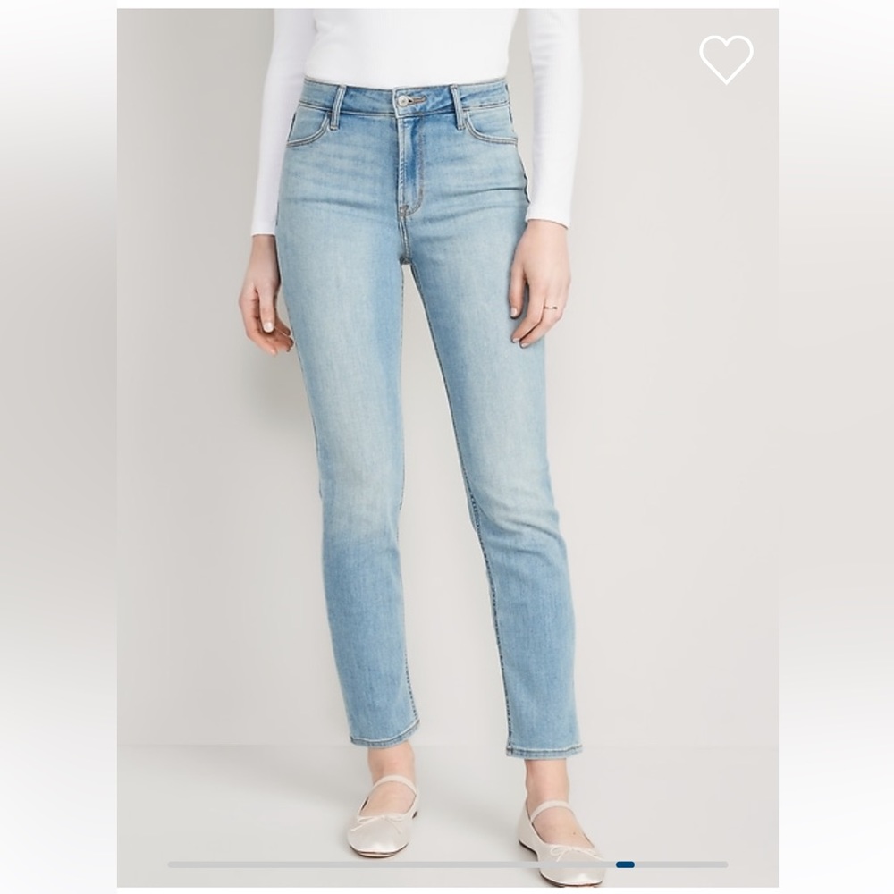 Old Navy High Rise Wow Straight Jeans